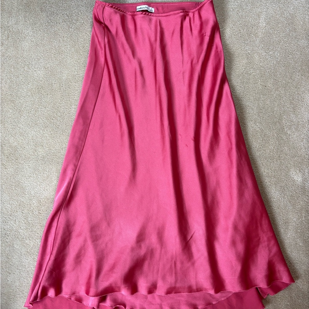 ☀️ Abercrombie and Fitch Pink Satin Midi Skirt